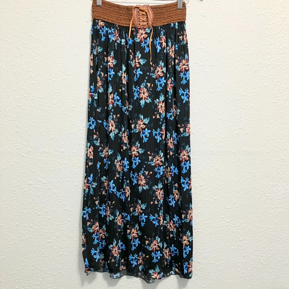Black Floral Pleated Maxi Skirt Smocked Waist Lace Up Boho Festival Witchy Sz M